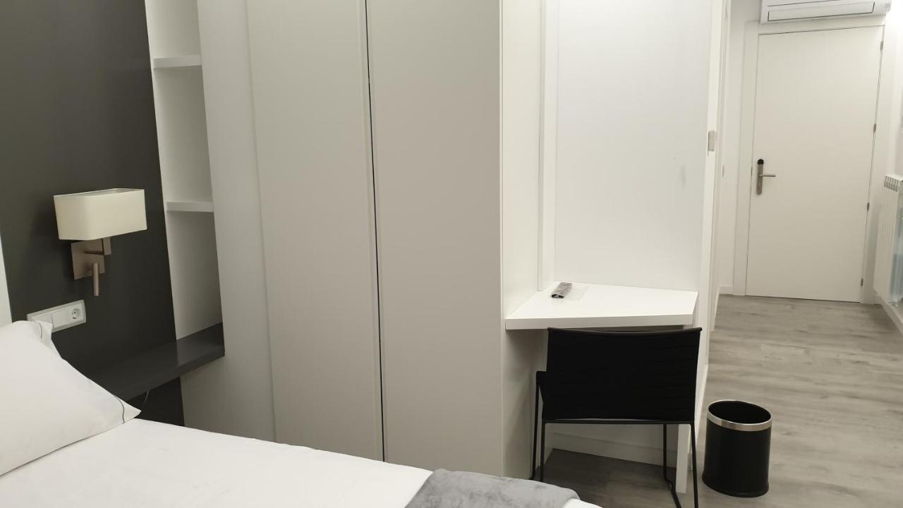Apartaments Y Habitacions Entre Volcans โอลอต ภายนอก รูปภาพ