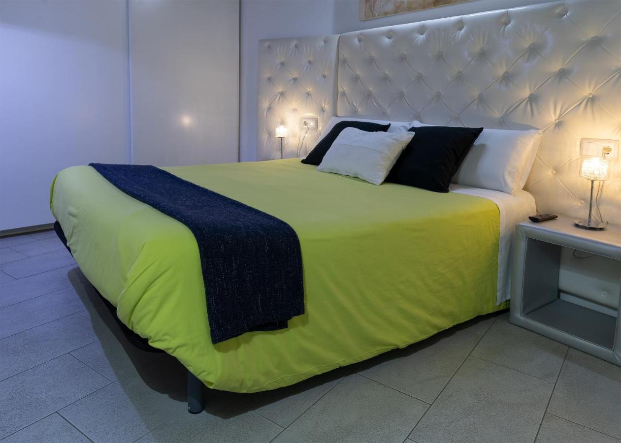 Apartaments Y Habitacions Entre Volcans โอลอต ภายนอก รูปภาพ