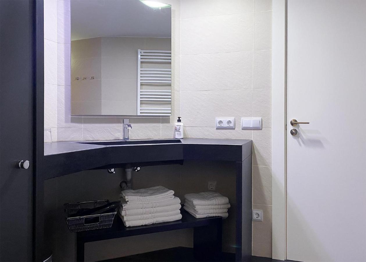 Apartaments Y Habitacions Entre Volcans โอลอต ภายนอก รูปภาพ