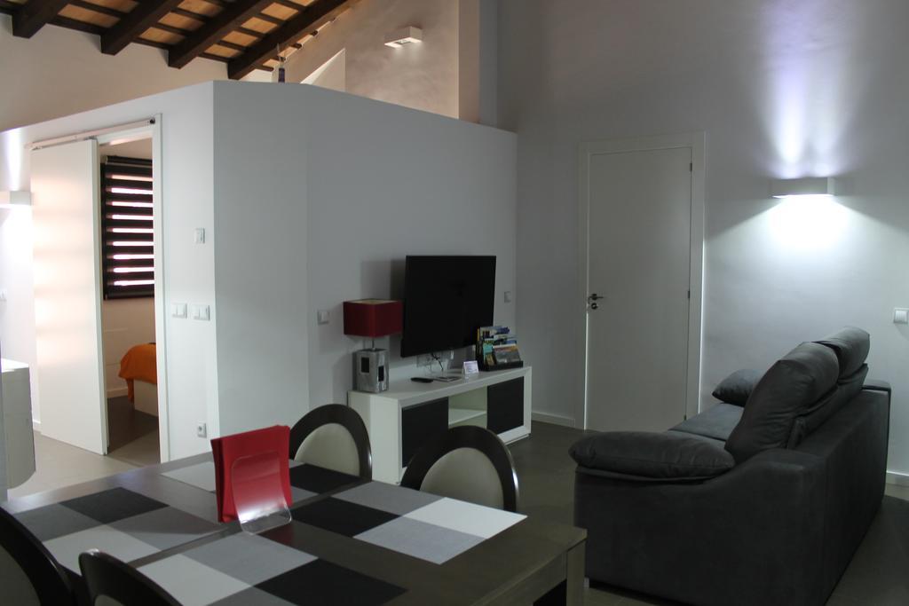 Apartaments Y Habitacions Entre Volcans โอลอต ภายนอก รูปภาพ