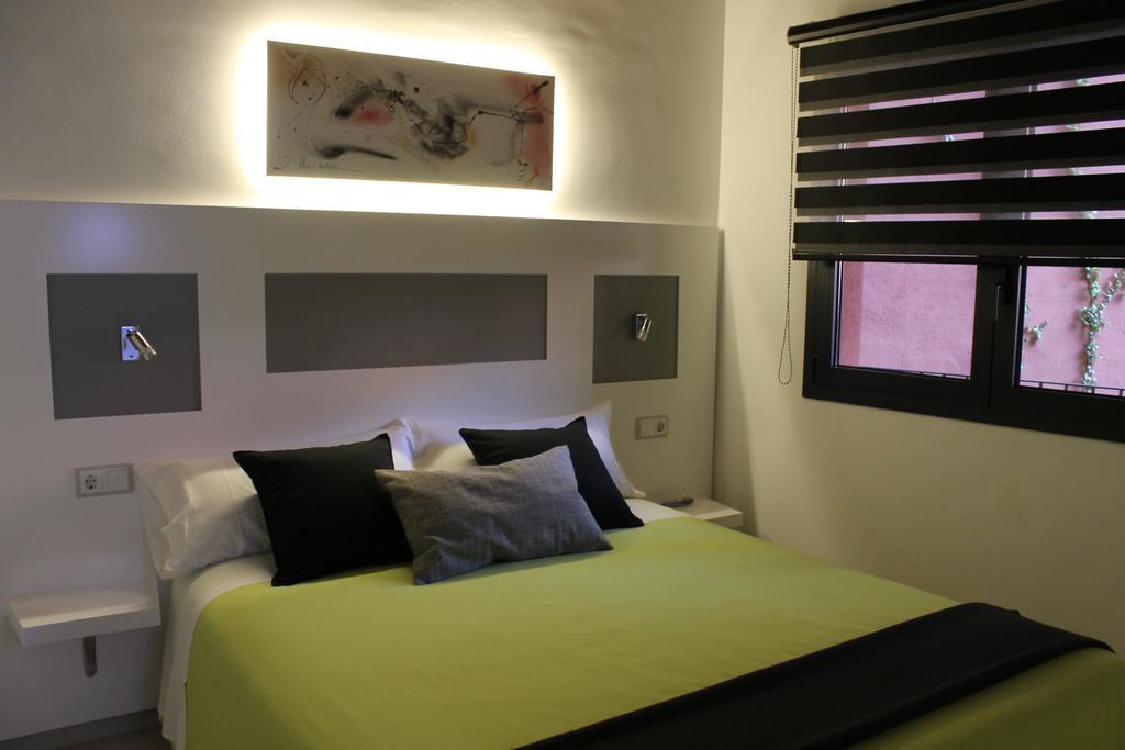Apartaments Y Habitacions Entre Volcans โอลอต ภายนอก รูปภาพ