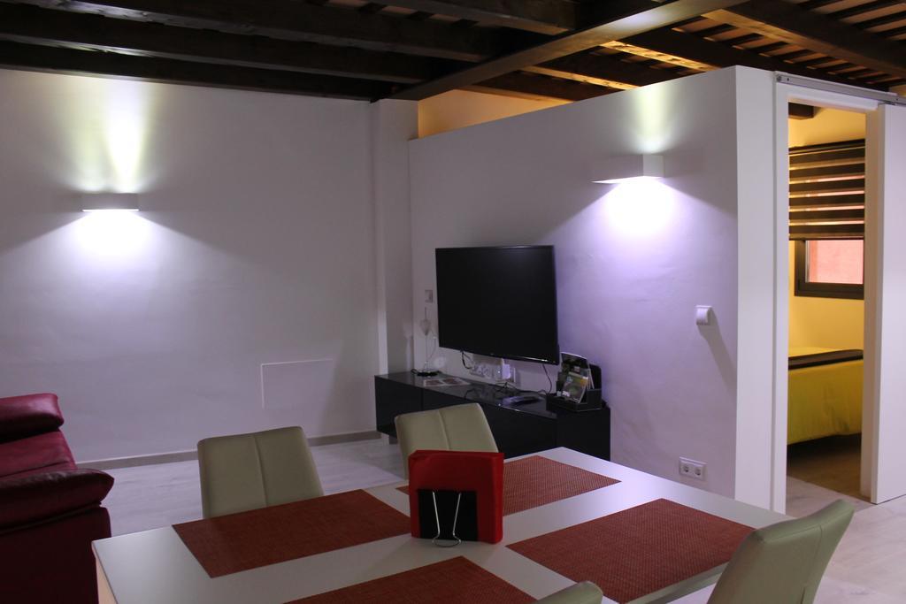 Apartaments Y Habitacions Entre Volcans โอลอต ภายนอก รูปภาพ